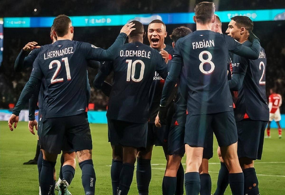 英雄联盟-全明星赛赛程吃紧，摩纳哥关键时刻更衣室发声，更衣室稳定，数据趋势出现新变化