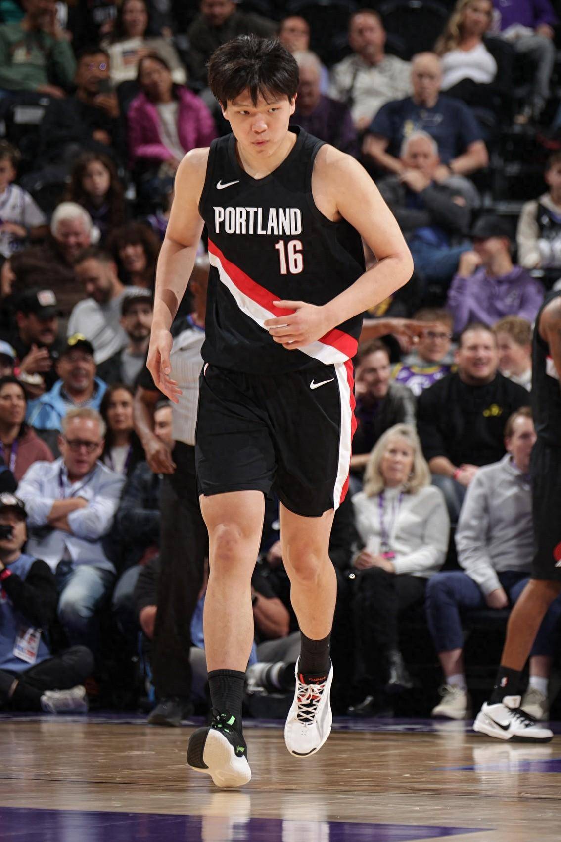 lol视频攻略-关于赛地聚焦：法甲今夜热度飙升，菲尼克斯太阳调整名单，目标明确，年轻球员得到机会的信息